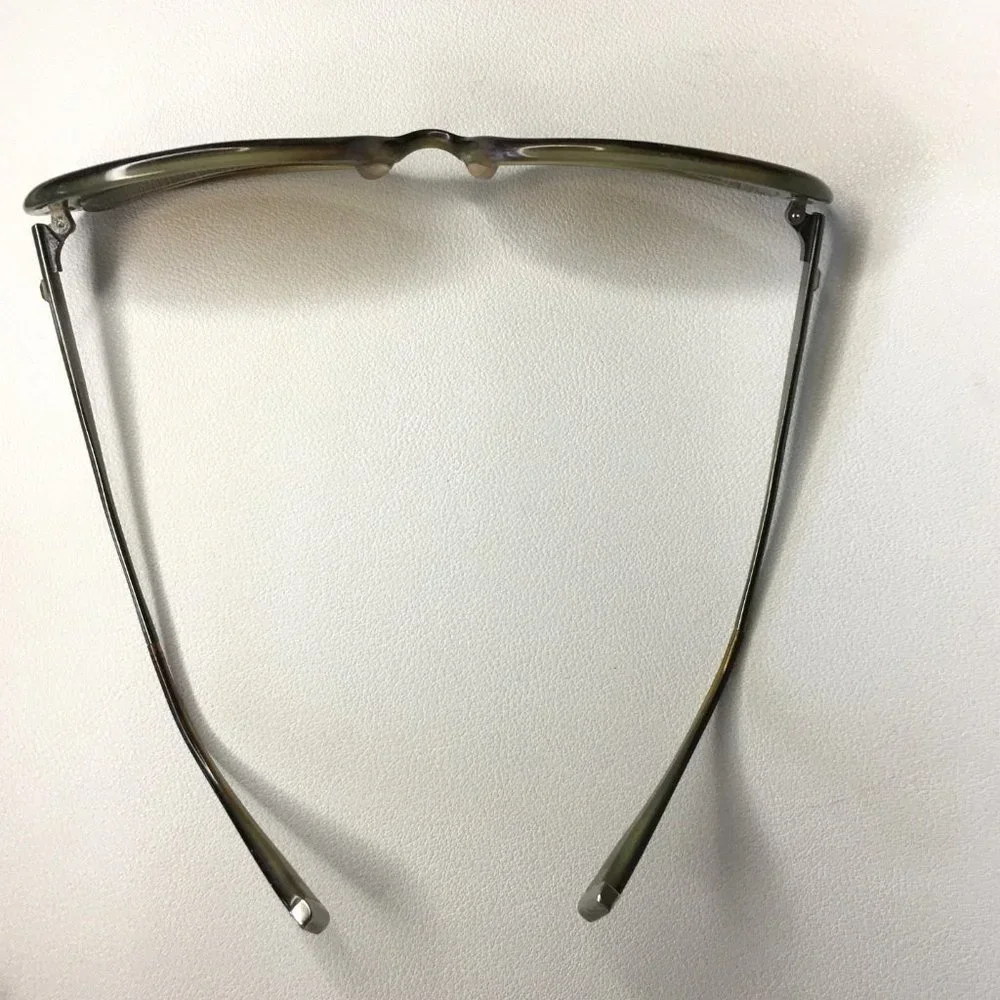 OLIVER PEOPLES 